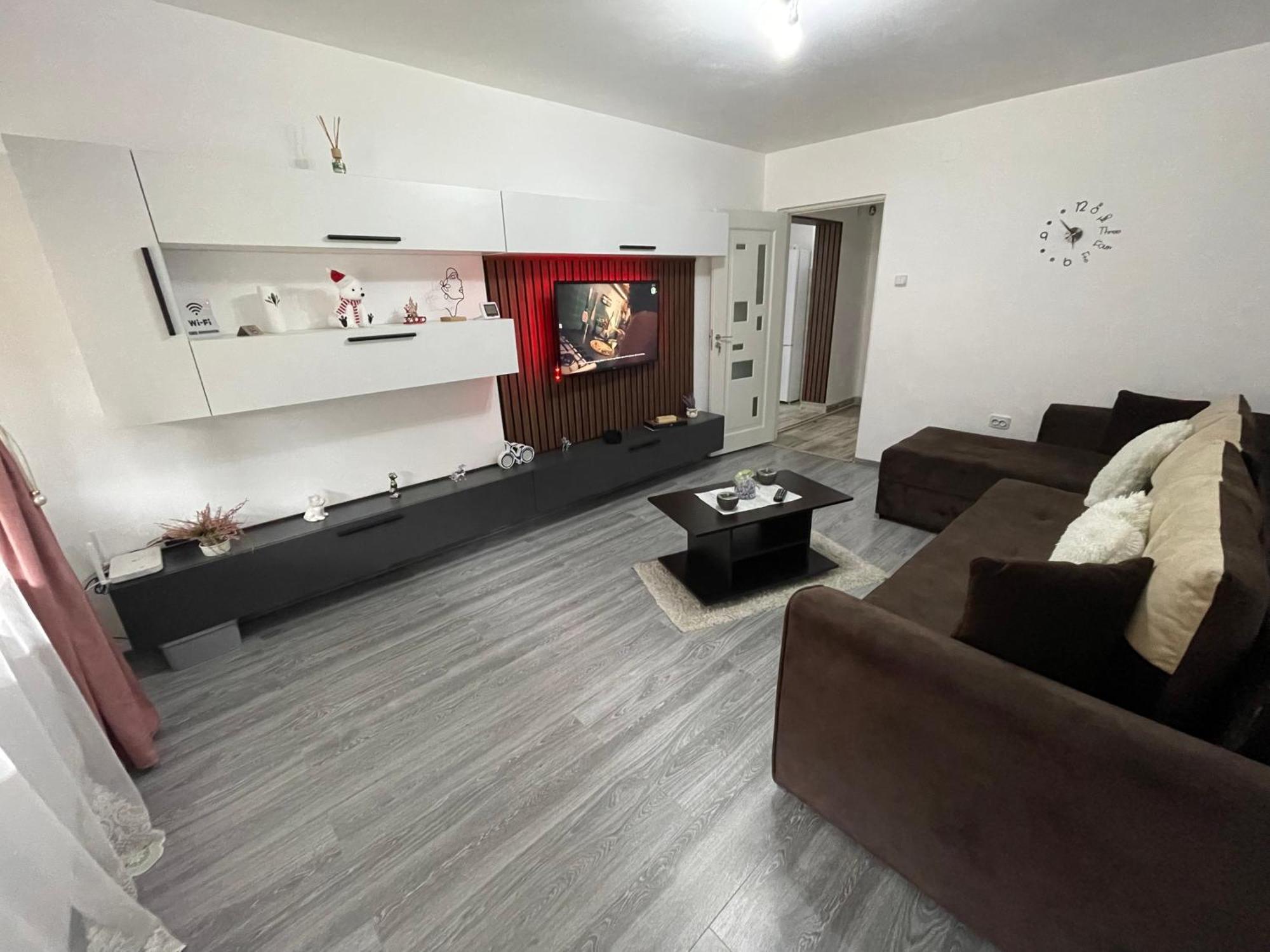 Aky Residence Slănic-Moldova Екстериор снимка